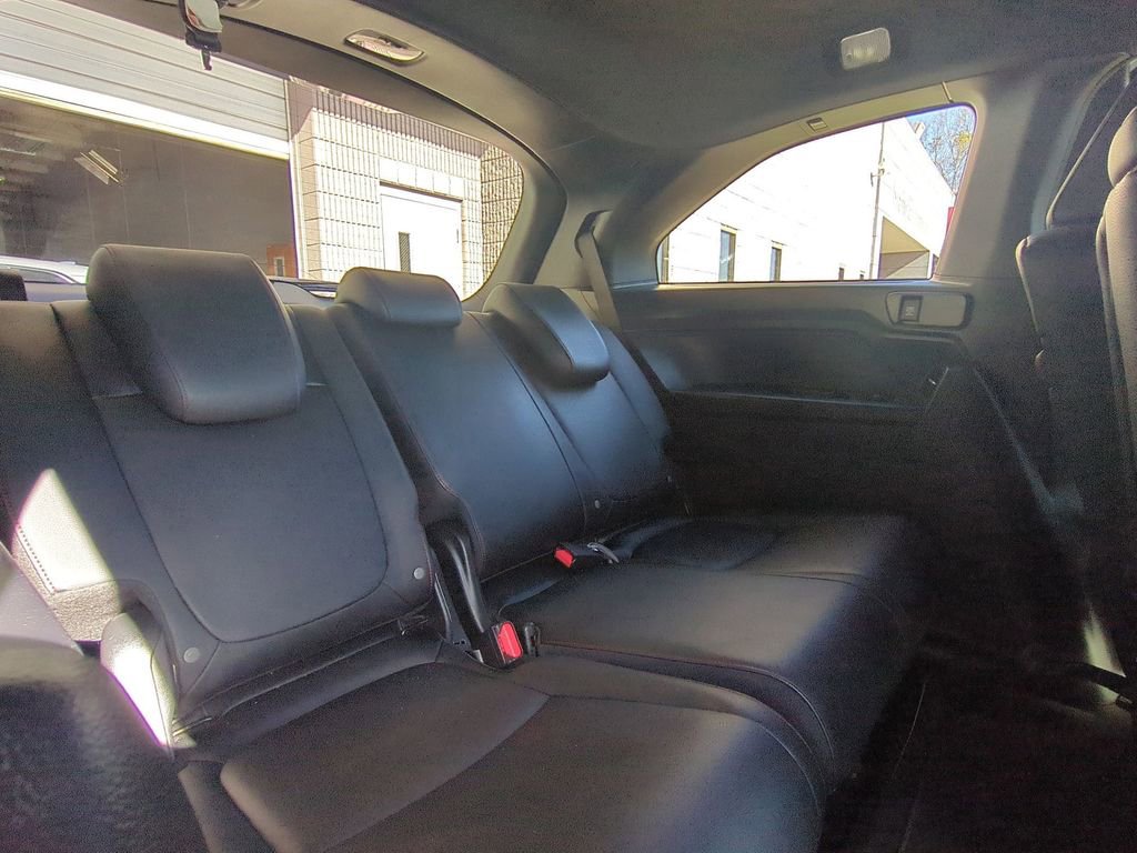 Used 2025 Honda Odyssey Sport-L image 29