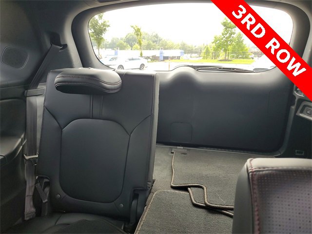 Certified 2025 Honda Pilot Black Edition image 37