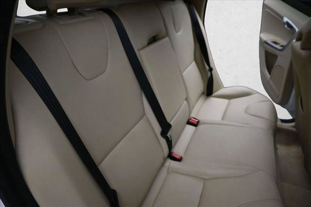 Used 2015 Volvo XC60 T6 AWD/4WD image 26