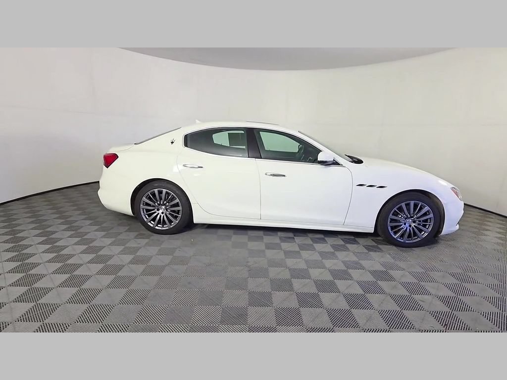 Used 2022 Maserati Ghibli Modena RWD image 35