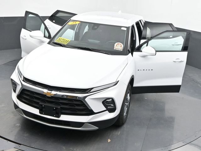 Used 2025 Chevrolet Blazer LT image 58