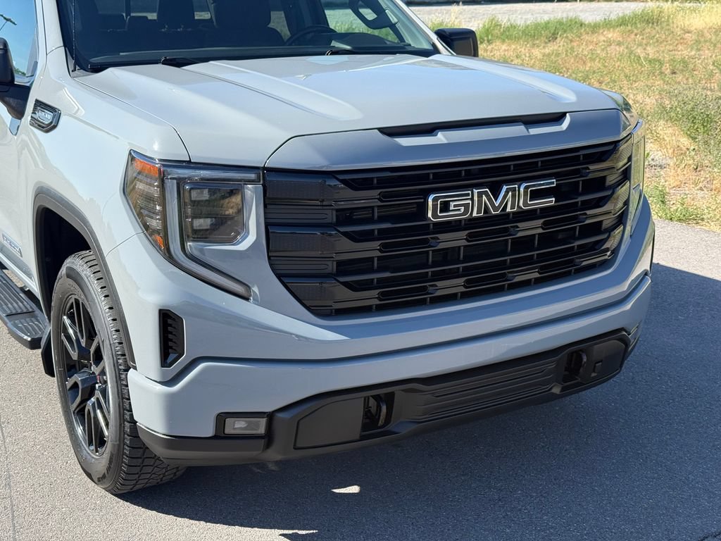 Used 2024 GMC Sierra 1500 Elevation w/ Preferred Package AWD/4WD image 3