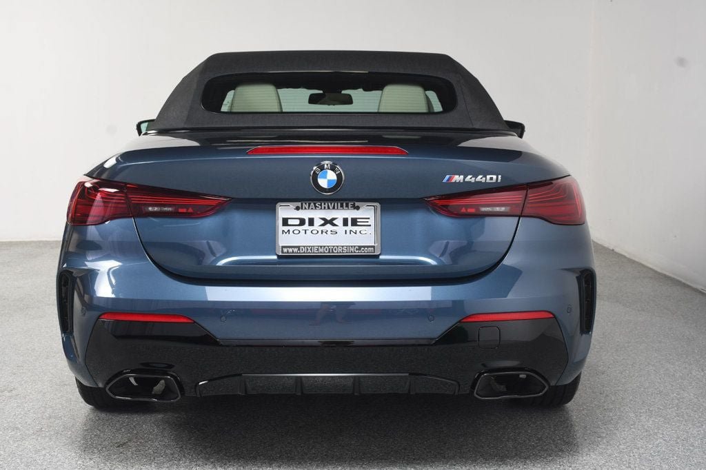 Used 2025 BMW M440i Convertible w/ Premium Package RWD image 8