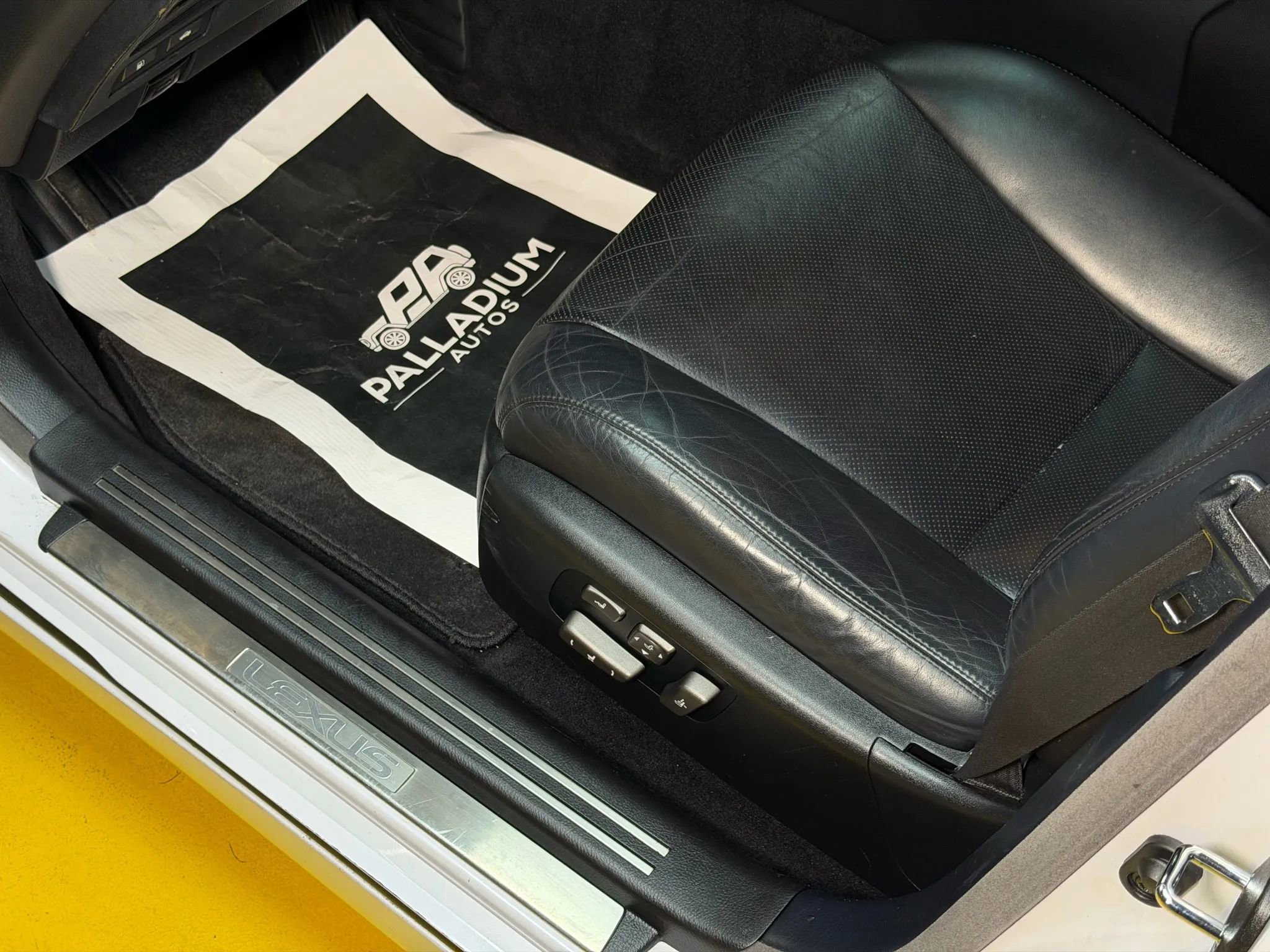 Used 2008 Lexus LS 460 image 35