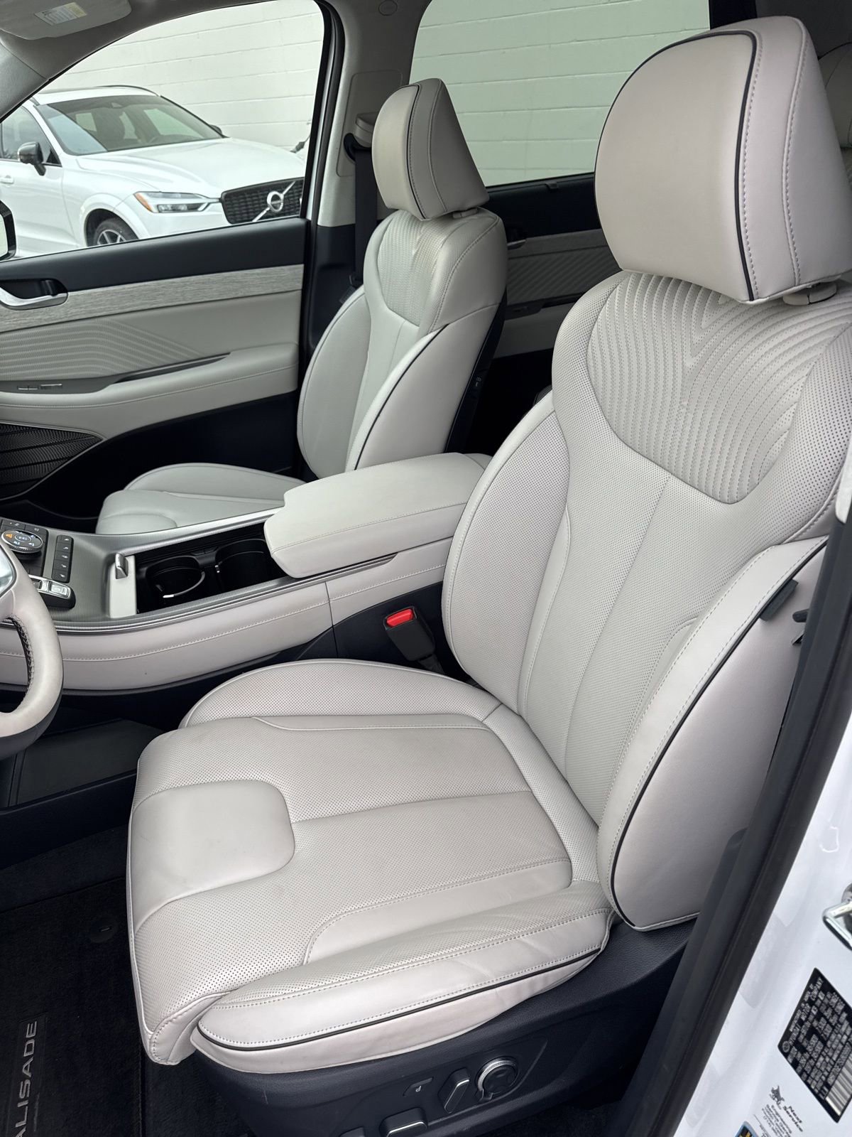 Used 2025 Hyundai Palisade Calligraphy image 39