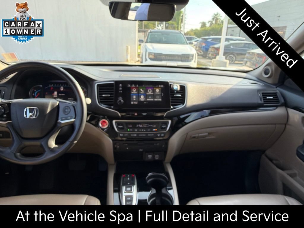 Used 2020 Honda Pilot Touring image 6