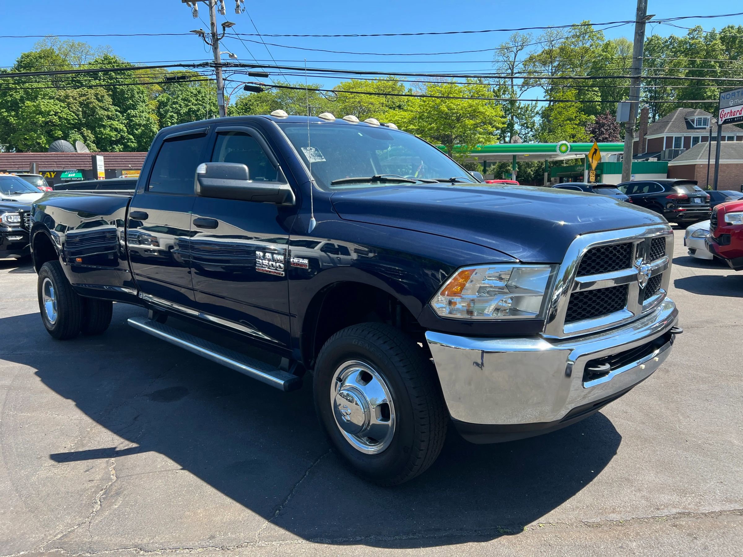 Used 2014 RAM 3500 Tradesman w/ Chrome Appearance Group AWD/4WD image 6