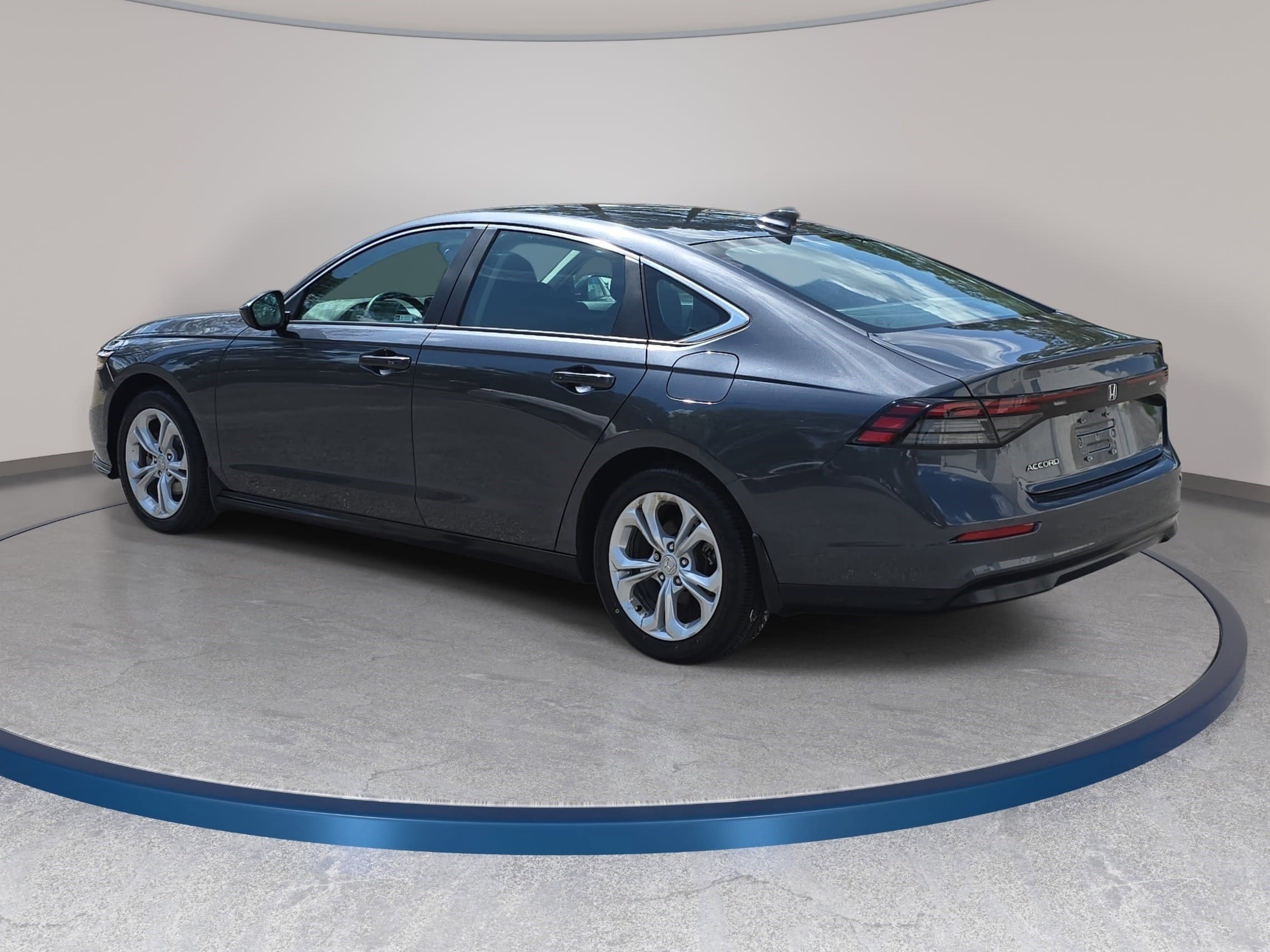 Used 2024 Honda Accord LX image 7