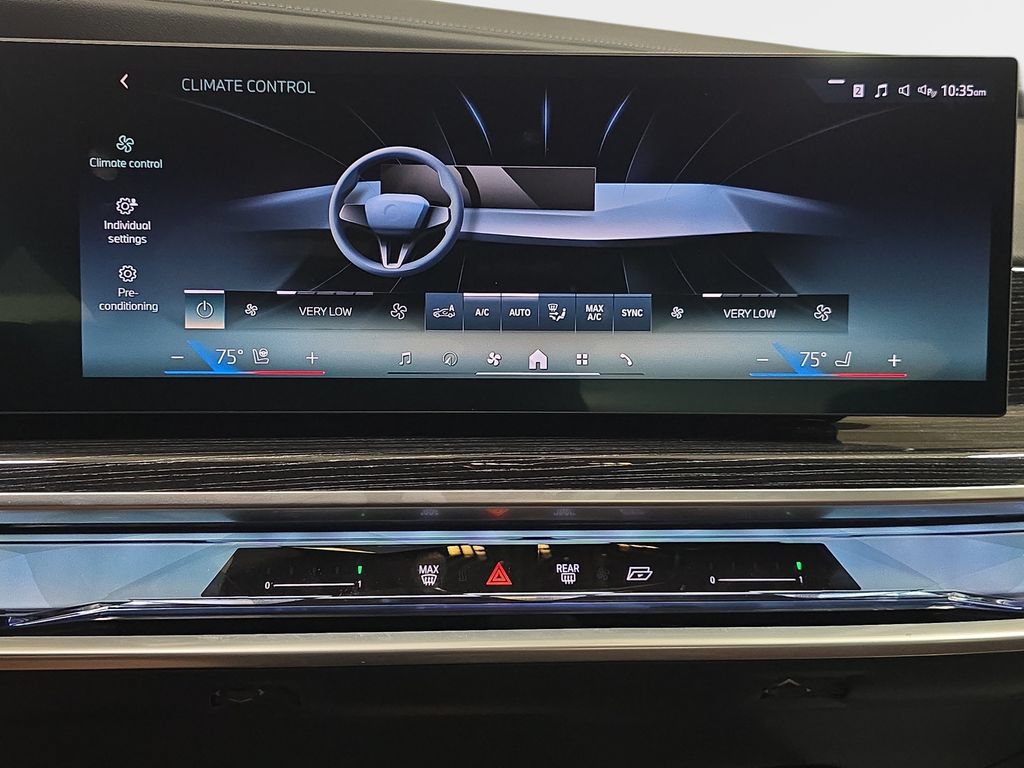 Used 2026 BMW 740i RWD image 25