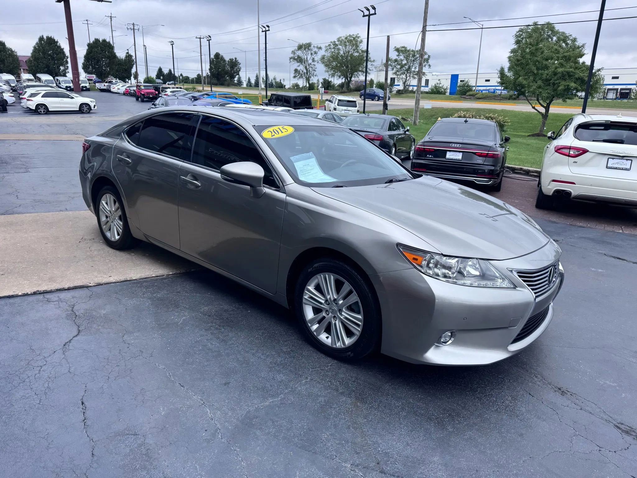 Used 2015 Lexus ES 350 image 6