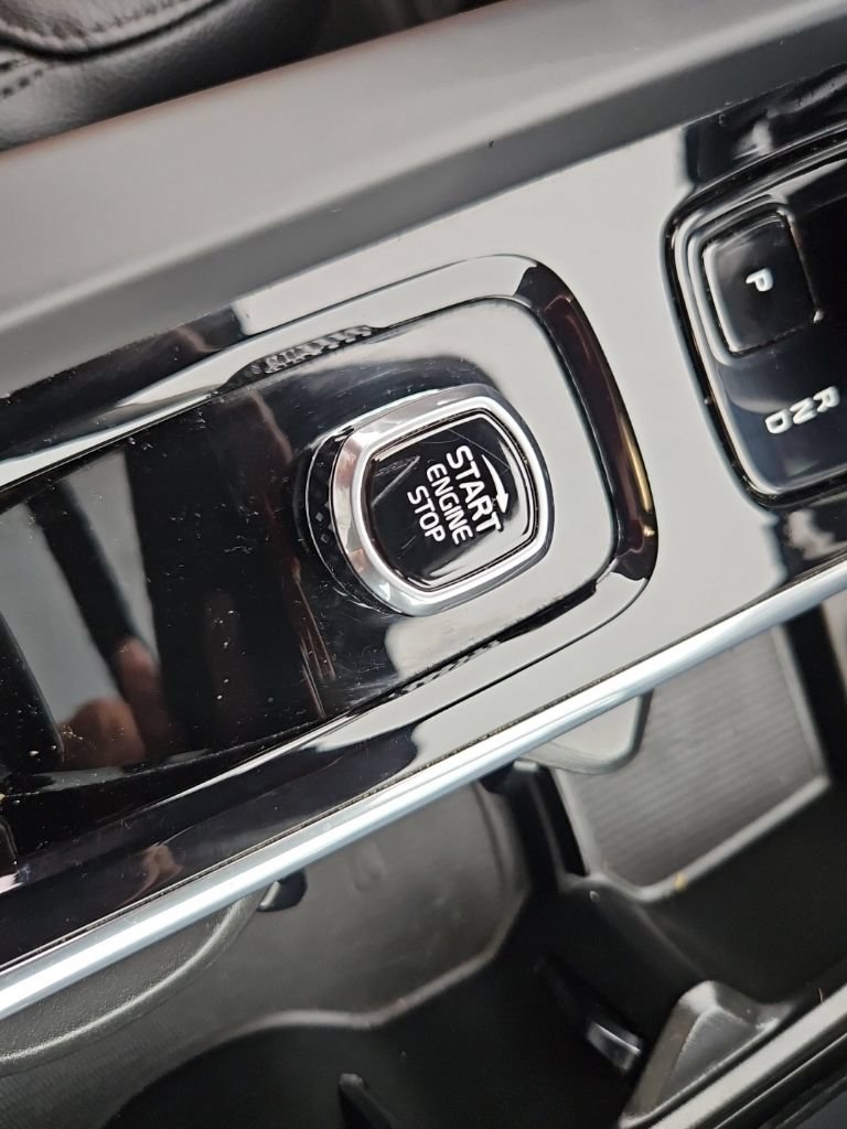Used 2024 Volvo S60 B5 Core AWD/4WD image 18