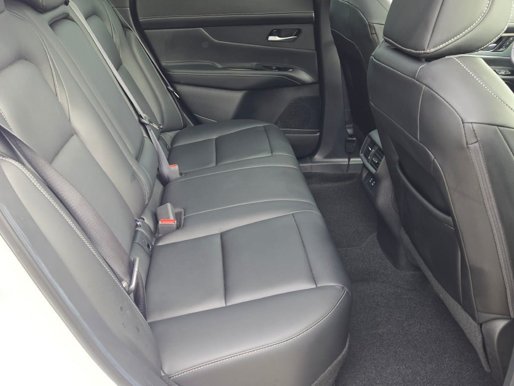 Used 2025 Nissan Murano SL AWD/4WD image 11