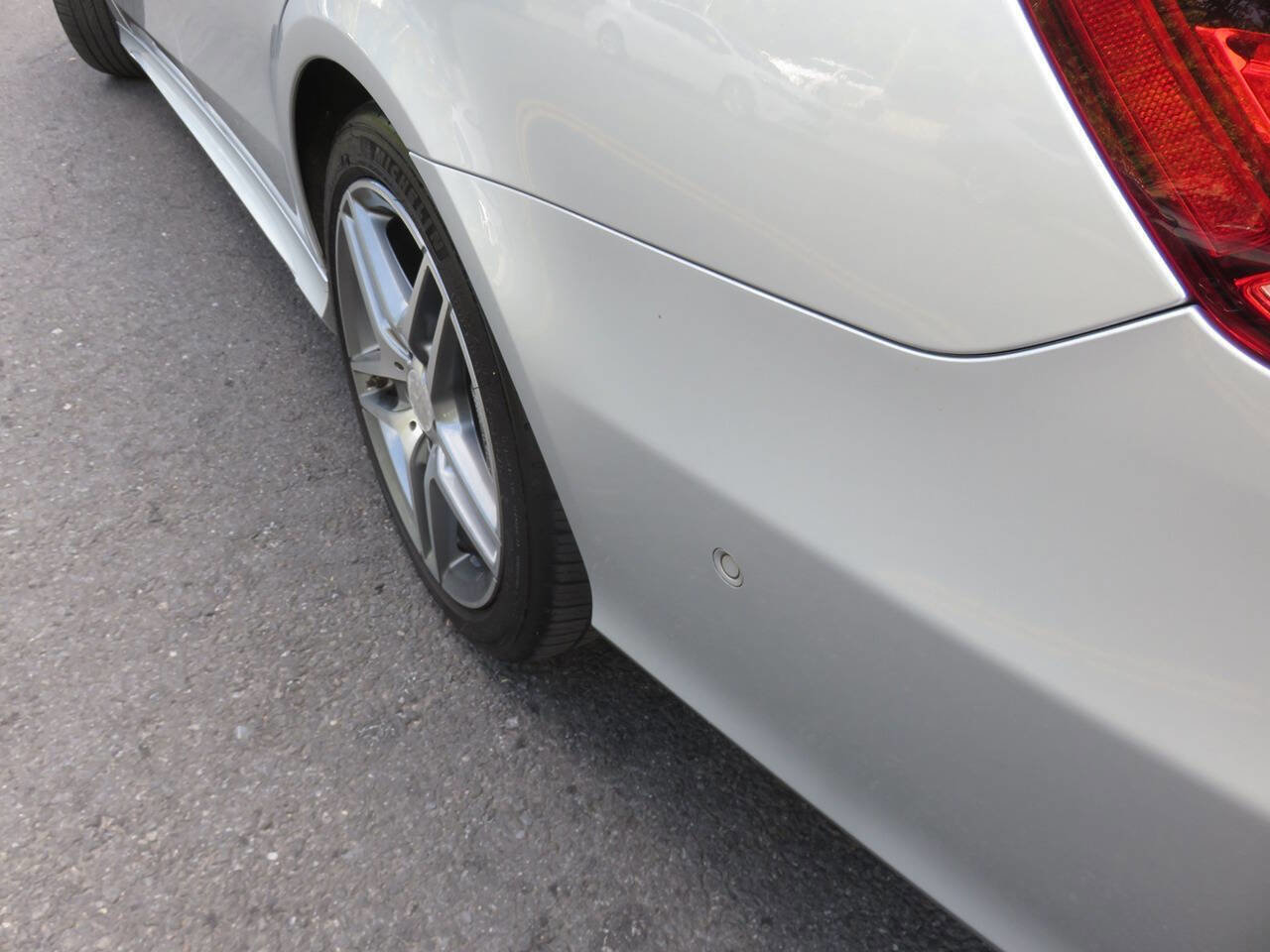 Used 2014 Mercedes-Benz E 550 4MATIC Sedan image 33