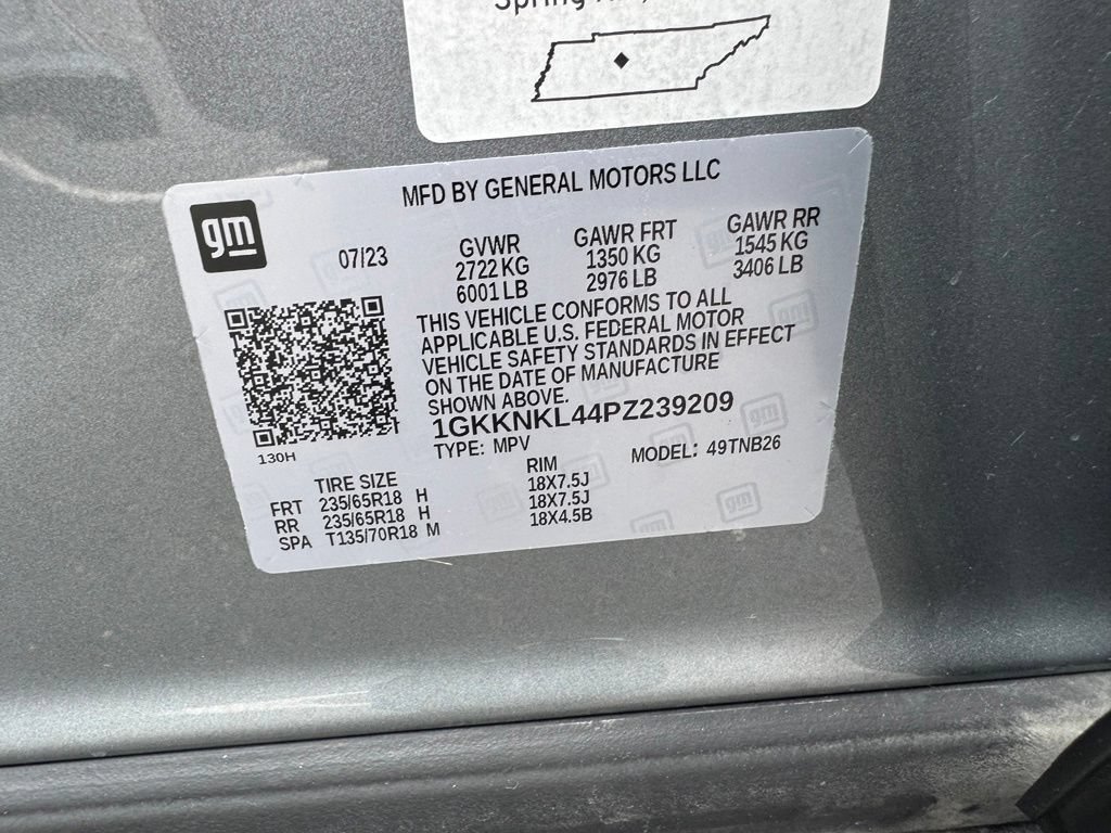 Used 2023 GMC Acadia SLE w/ Driver Convenience Package FWD image 42