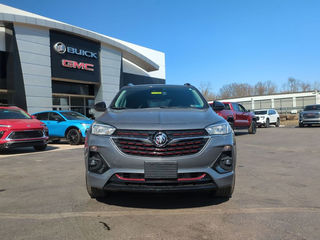 Used 2020 Buick Encore GX Select w/ Sport Touring Package image 2