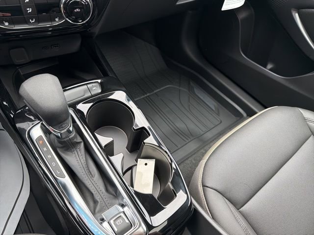 New 2026 Chevrolet Trax ACTIV w/ Sunroof Package FWD image 18