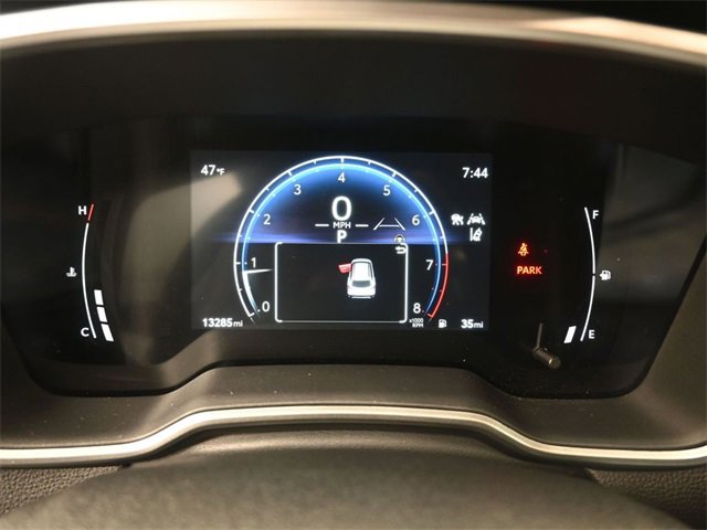 Used 2025 Toyota Corolla Cross XLE image 32