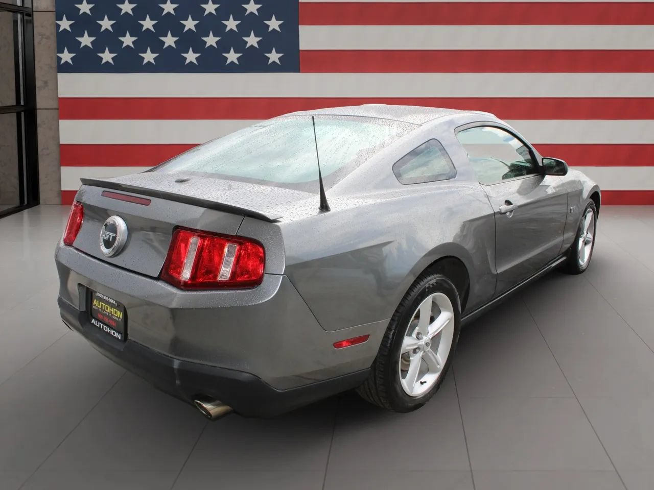 Used 2010 Ford Mustang GT Premium RWD image 26