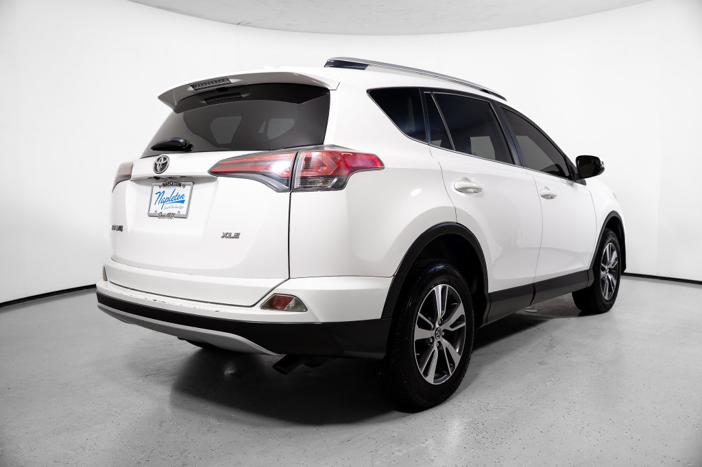 Used 2016 Toyota RAV4 XLE FWD image 8