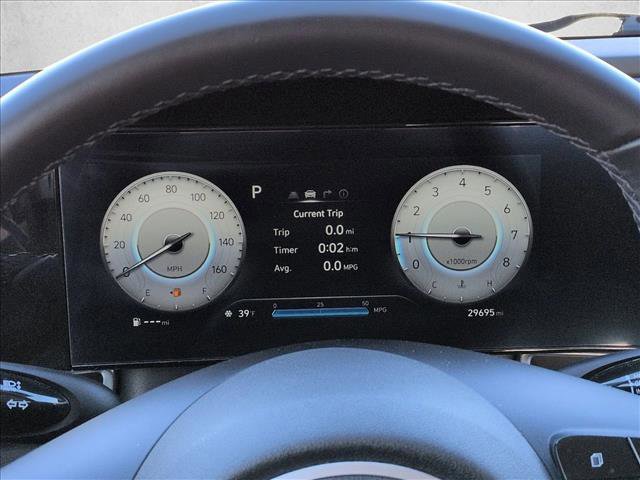 Used 2025 Hyundai Elantra SEL image 11