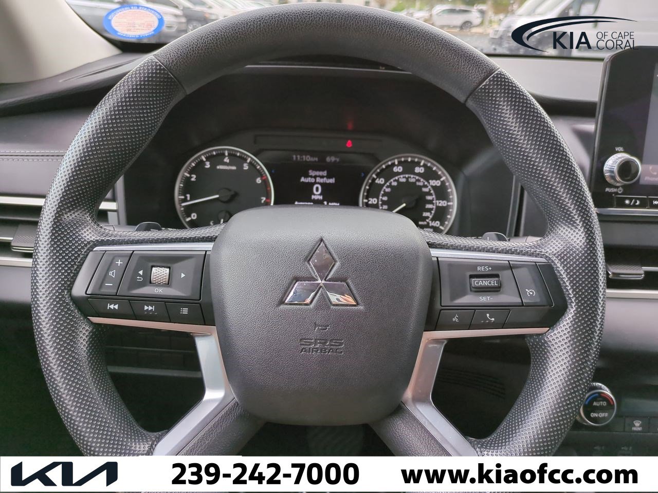 Used 2024 Mitsubishi Outlander ES image 25