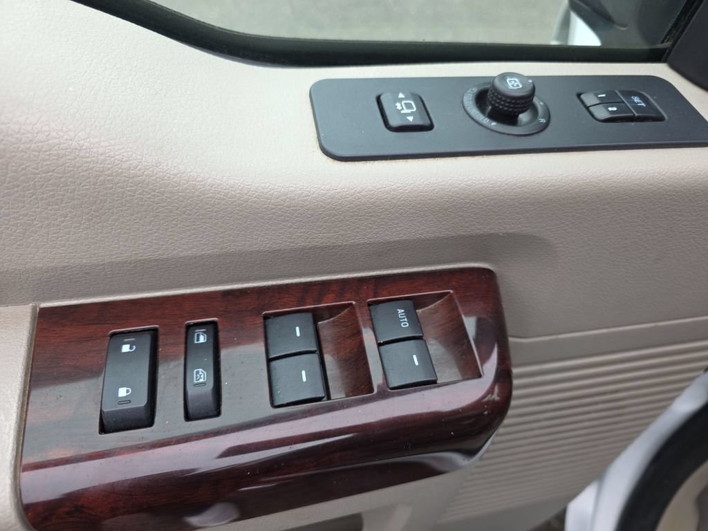Used 2008 Ford F450 Lariat AWD/4WD image 17