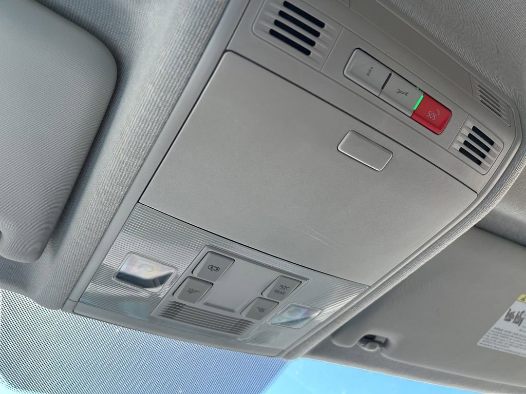 Certified 2022 Volkswagen Tiguan S image 31