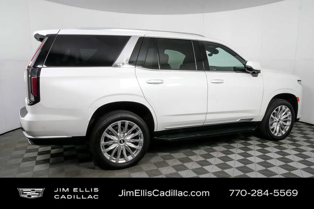 Used 2024 Cadillac Escalade Premium Luxury image 2
