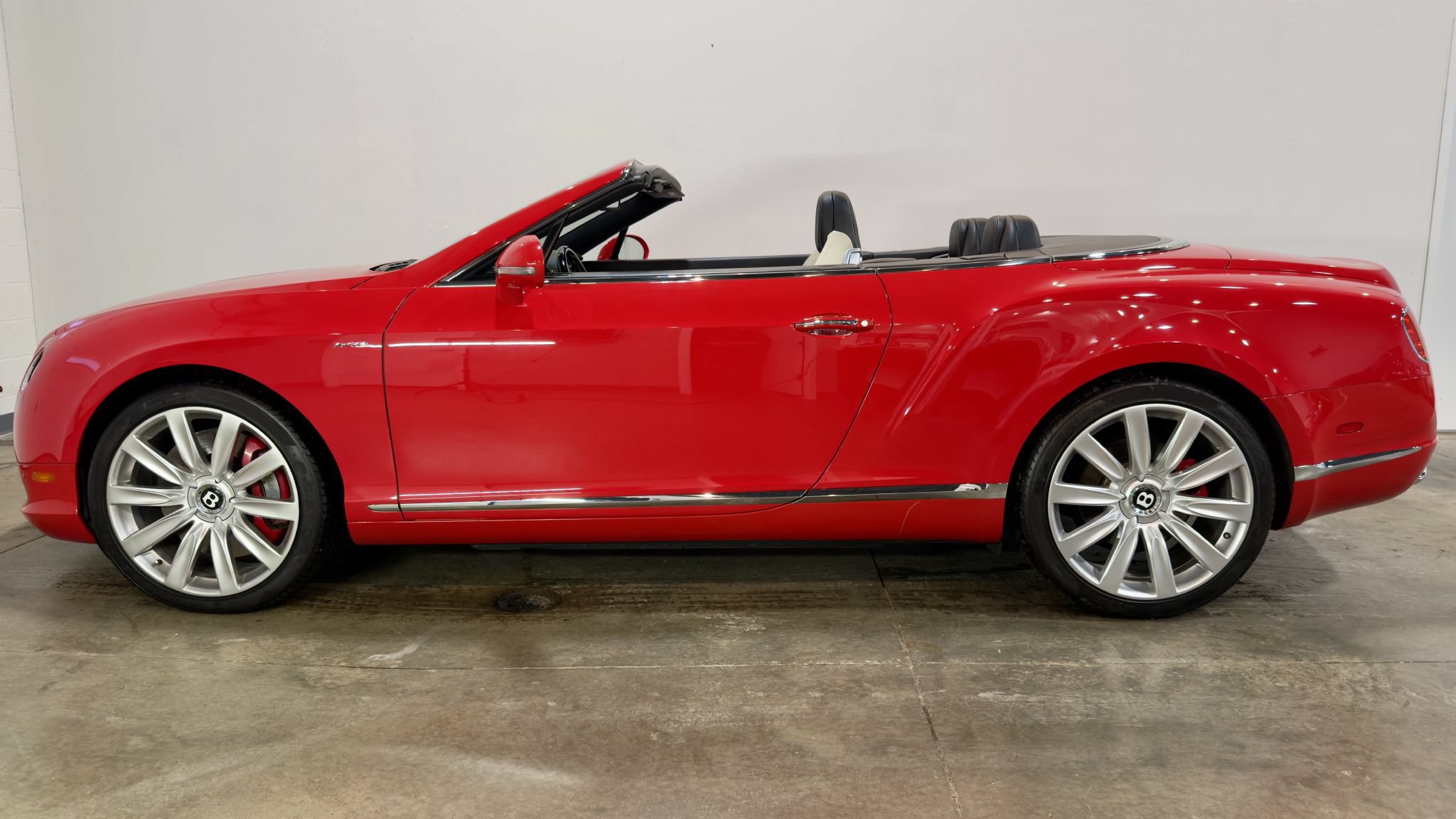 Used 2015 Bentley Continental GT AWD/4WD image 32