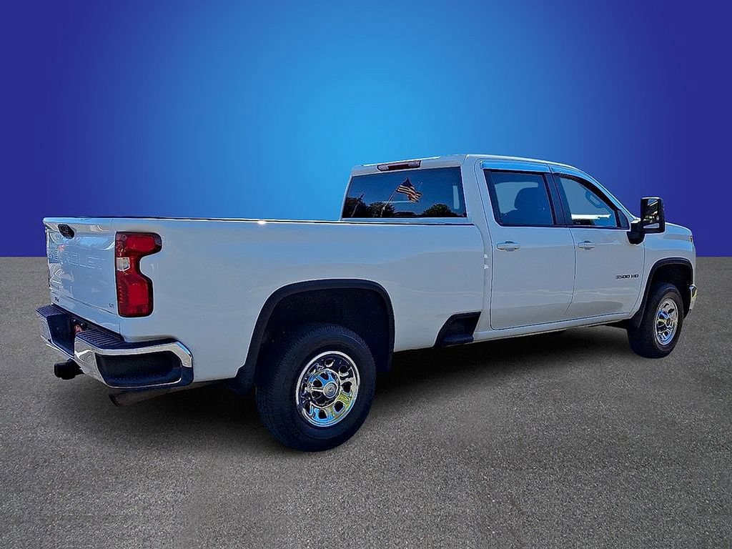 Used 2024 Chevrolet Silverado 3500 LT w/ Convenience Package AWD/4WD image 4