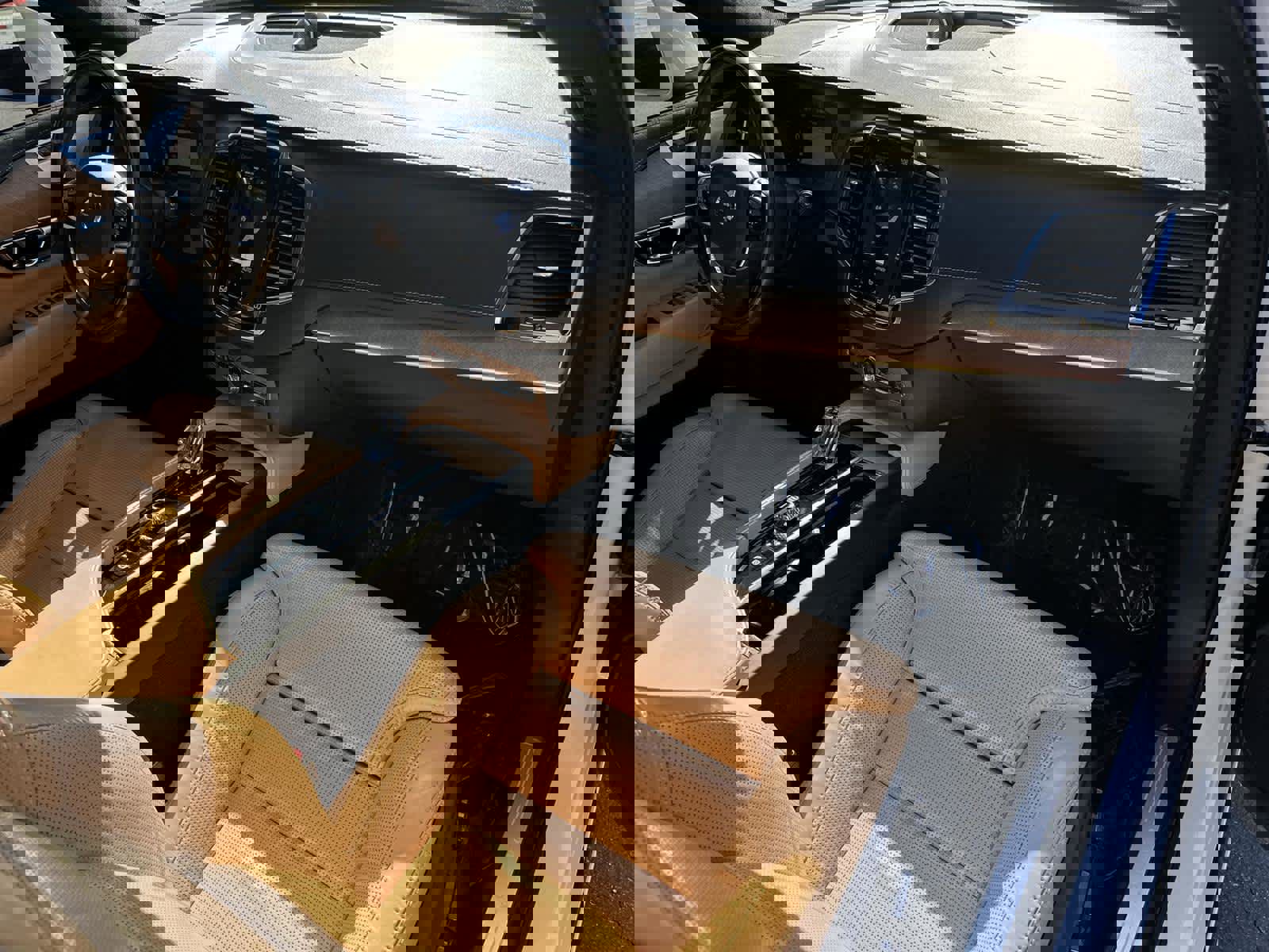 Used 2020 Volvo XC90 T8 Inscription image 12