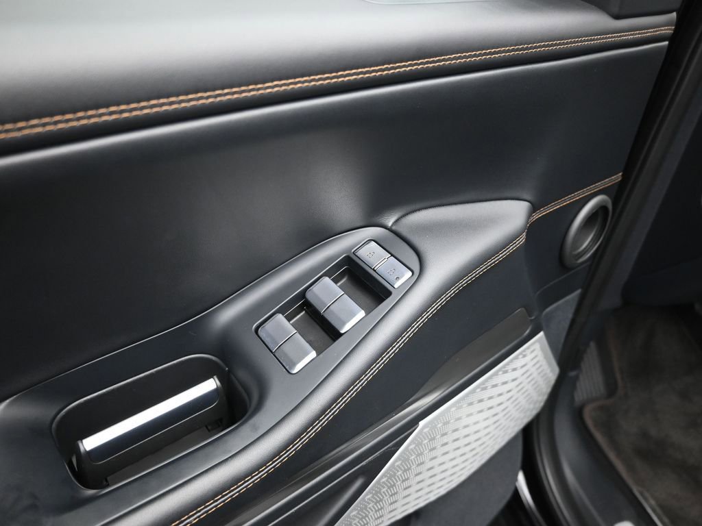 Used 2025 Lincoln Navigator Black Label image 16