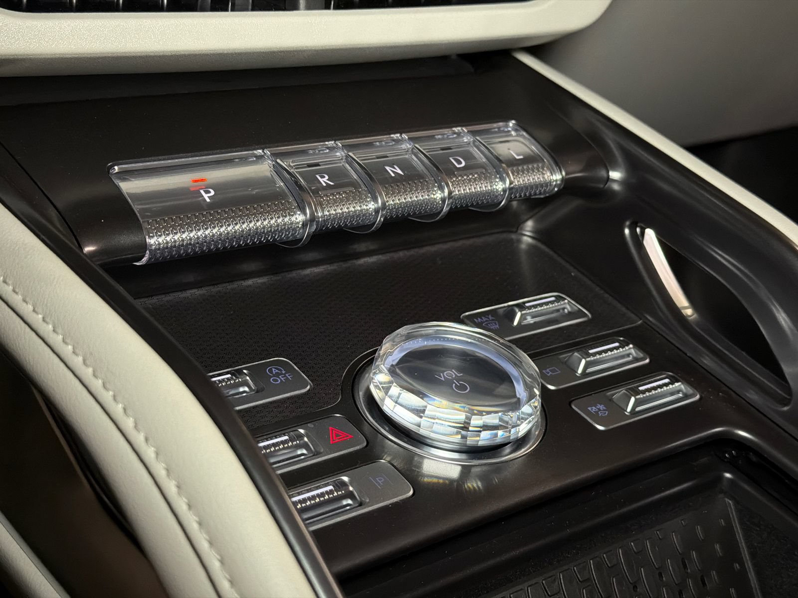 New 2026 Lincoln Nautilus Premier AWD/4WD image 28