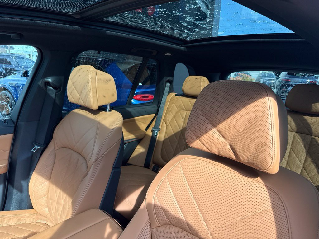 Used 2025 BMW X5 M60i AWD/4WD image 12