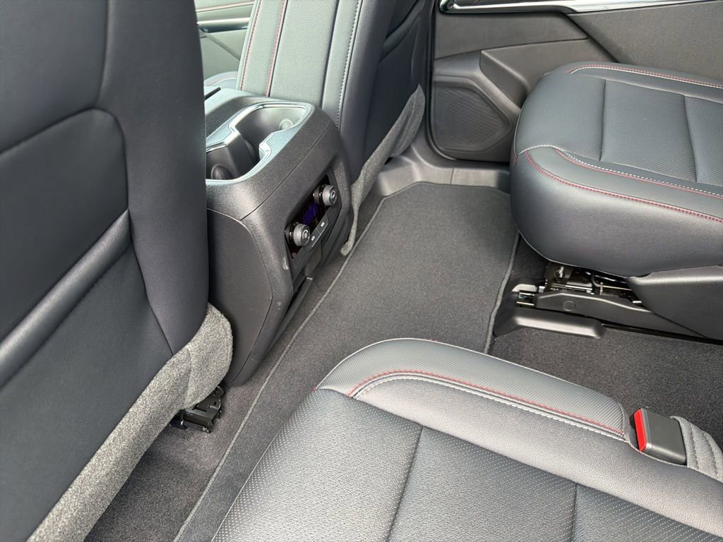 New 2026 Chevrolet Traverse Z71 w/ Driver Confidence Package image 32