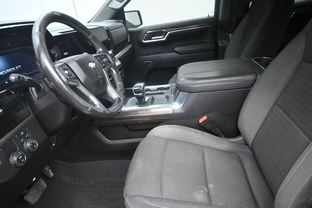 Used 2023 Chevrolet Silverado 1500 LT RWD image 12