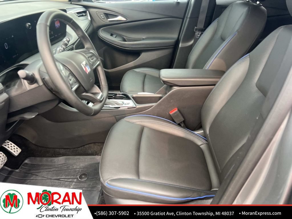 Used 2025 Buick Encore GX Sport Touring w/ Comfort Package FWD image 17