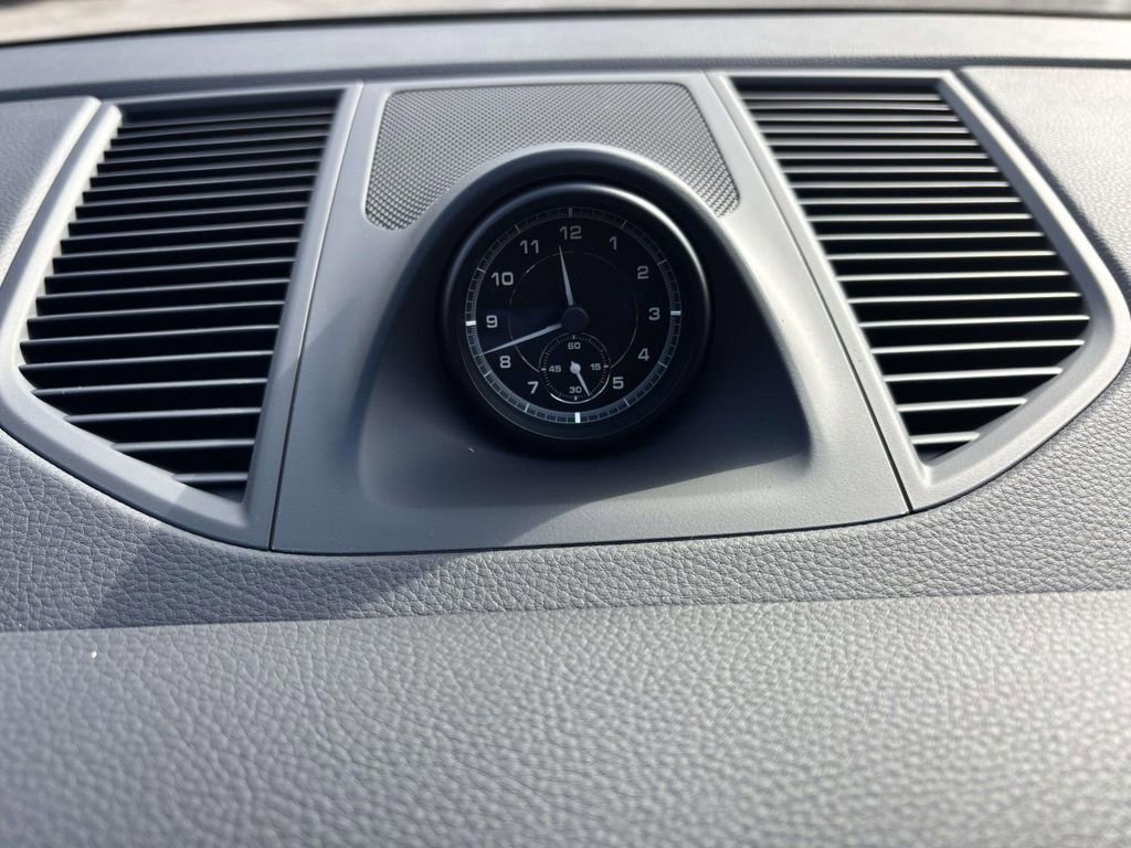 New 2026 Porsche Macan image 36