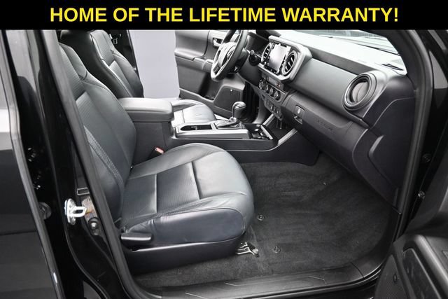 Used 2021 Toyota Tacoma TRD Sport w/ TRD Premium Sport Package AWD/4WD image 45