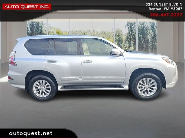 Used 2017 Lexus GX 460 image 4
