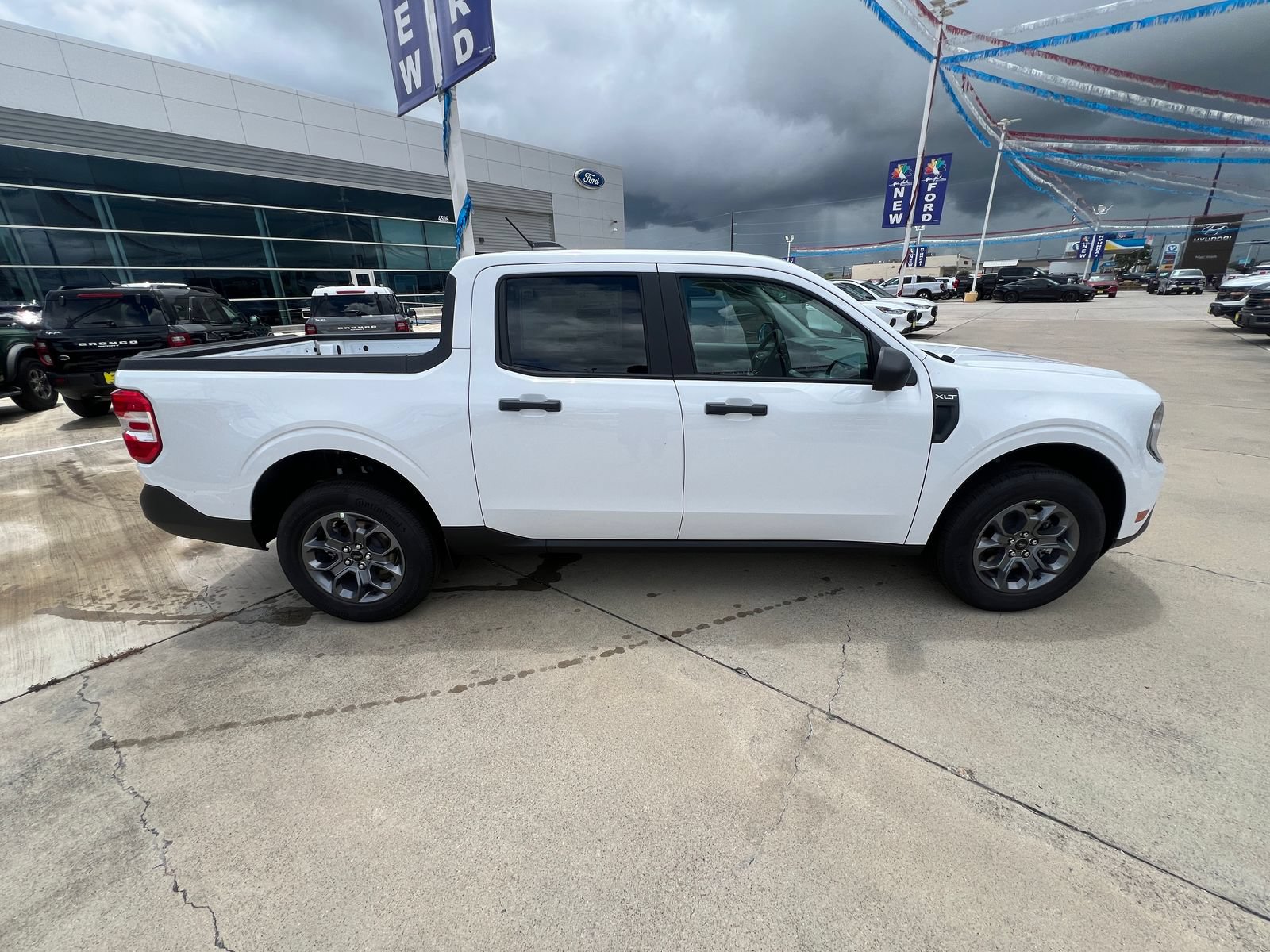 New 2026 Ford Maverick XLT FWD image 2