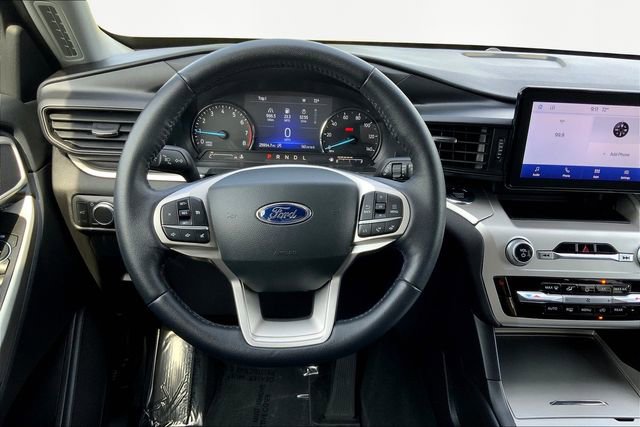 Used 2022 Ford Explorer XLT image 10