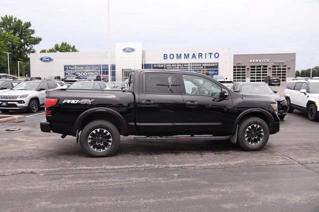 Used 2021 Nissan Titan PRO-4X w/ Pro-4x Convenience Package AWD/4WD image 5