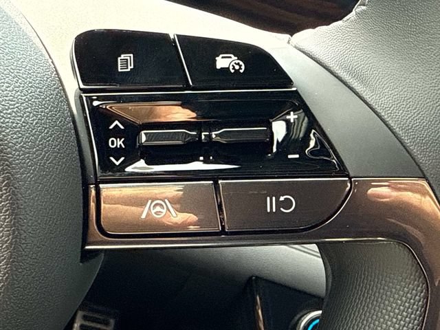 New 2026 Hyundai Elantra SEL FWD image 21