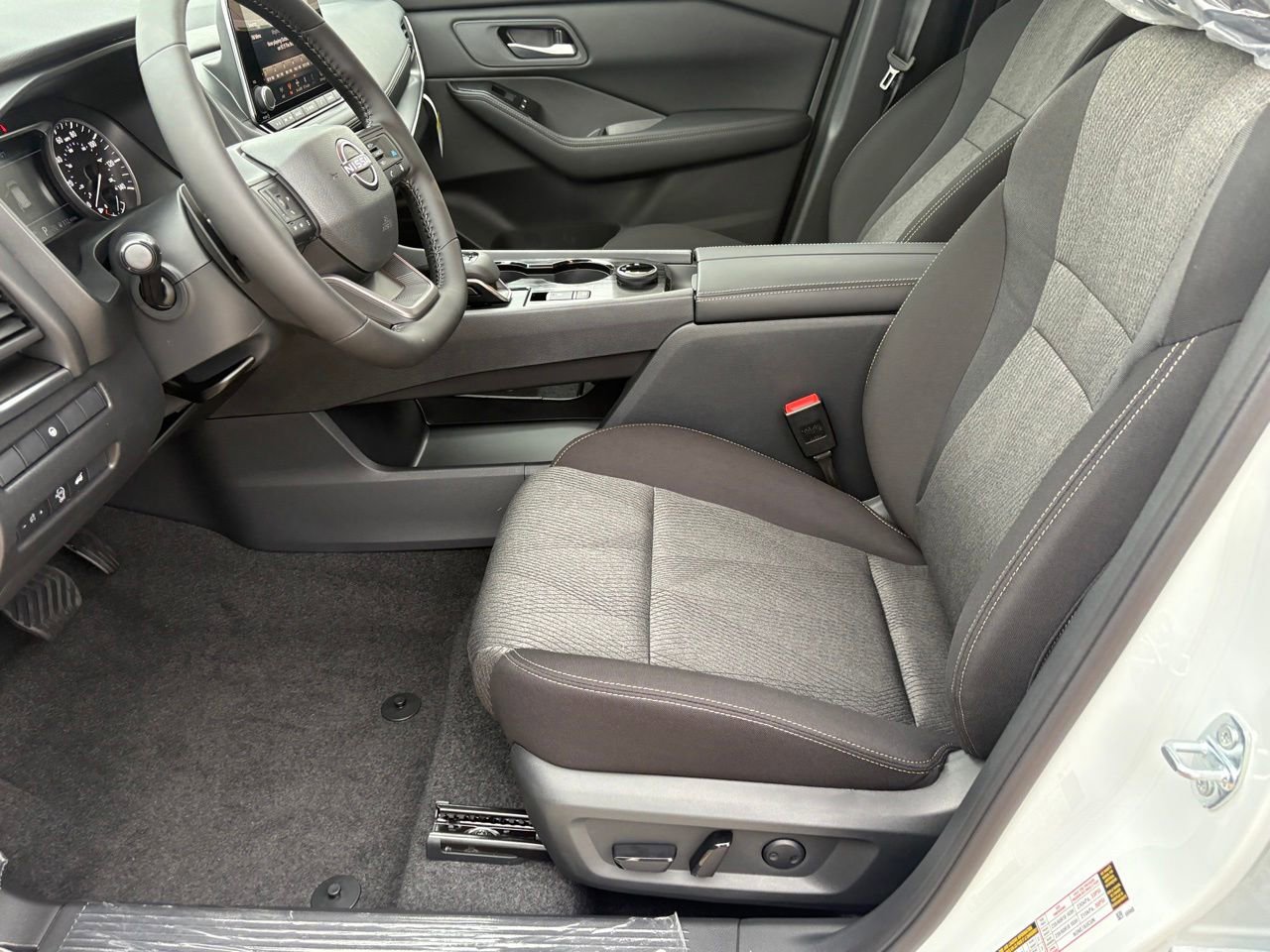 New 2026 Nissan Rogue SV AWD/4WD image 19