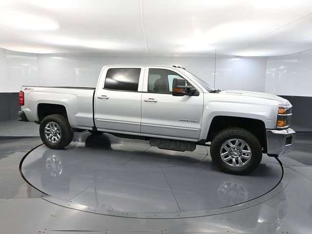 Used 2019 Chevrolet Silverado 3500 LT w/ LT Convenience Package AWD/4WD image 3
