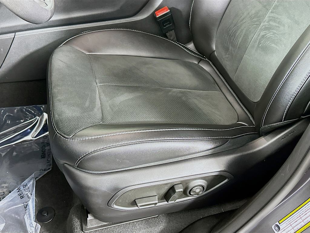 Certified 2024 Jeep Grand Cherokee Altitude image 30