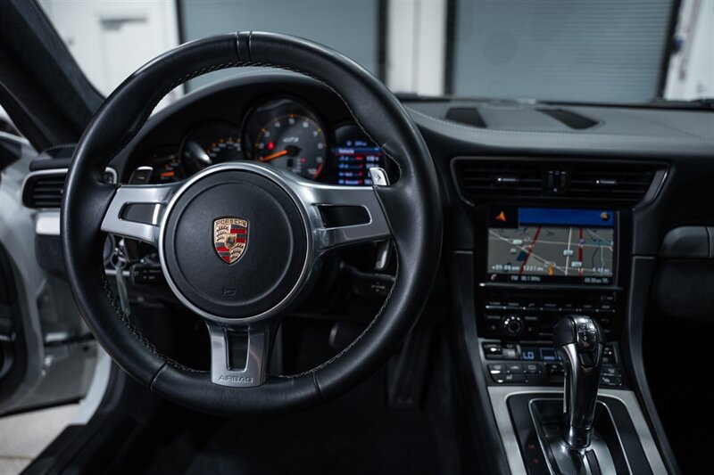 Used 2015 Porsche 911 GT3 RWD image 43