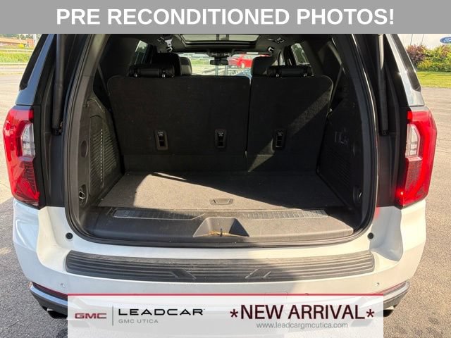 Used 2025 GMC Yukon AT4 AWD/4WD image 19