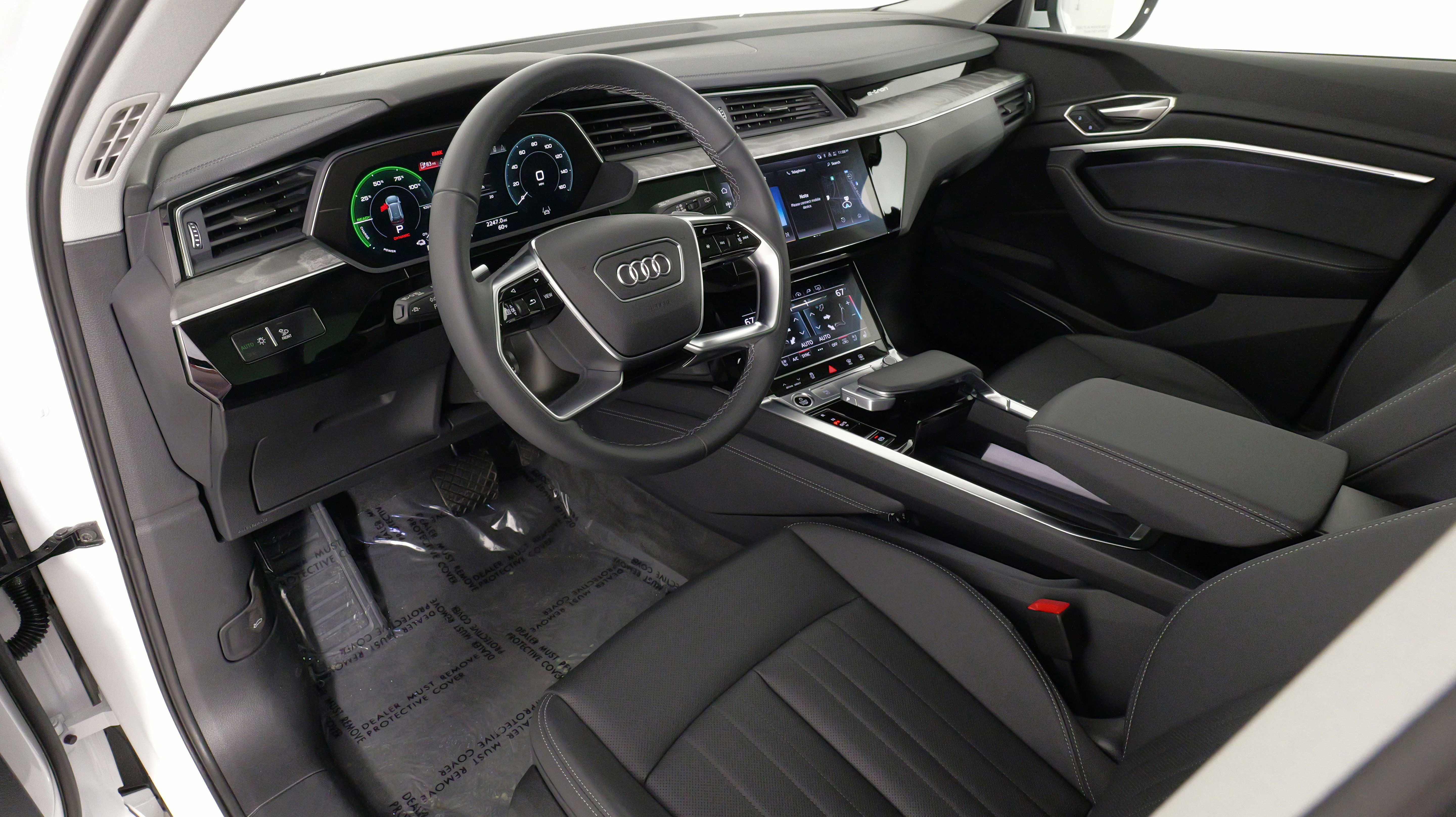 Used 2024 Audi Q8 e-tron Premium Plus w/ Premium Plus Package image 28